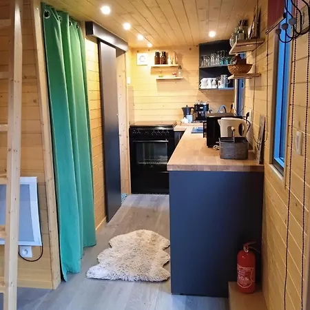 Holiday home Tiny Somniflore